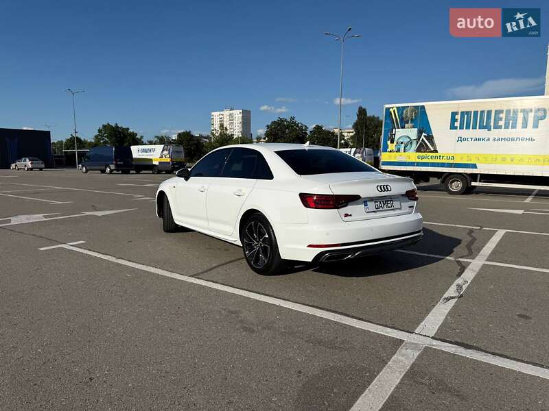 Седан Audi A4 2018 в Києві
