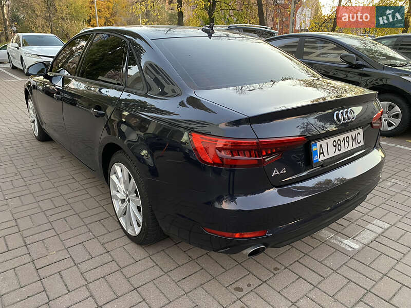 Седан Audi A4 2016 в Києві