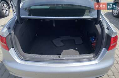 Седан Audi A4 2013 в 