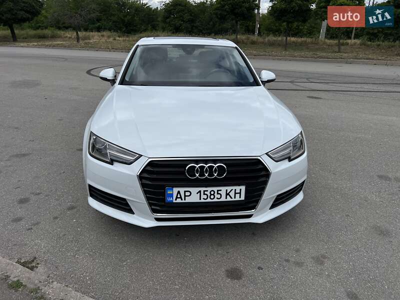 Седан Audi A4 2018 в Запоріжжі