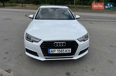 Седан Audi A4 2018 в 