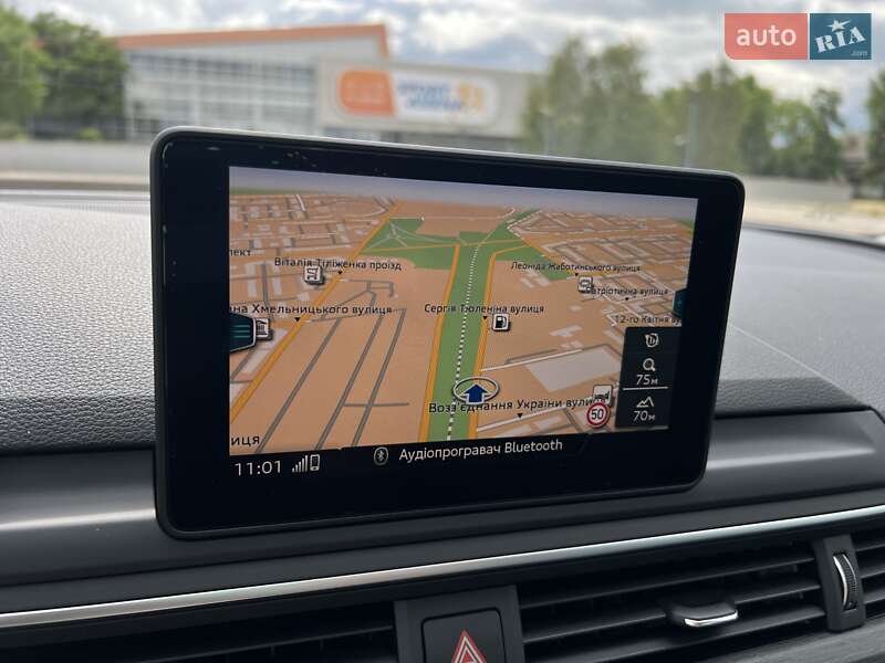 Седан Audi A4 2018 в Запоріжжі