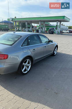 Седан Audi A4 2010 в 