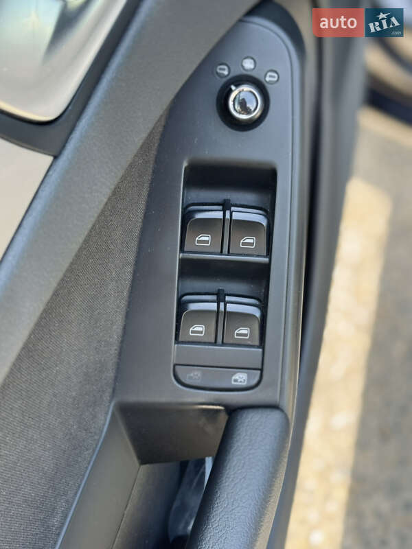 Универсал Audi A4 2011 в Бурштыне