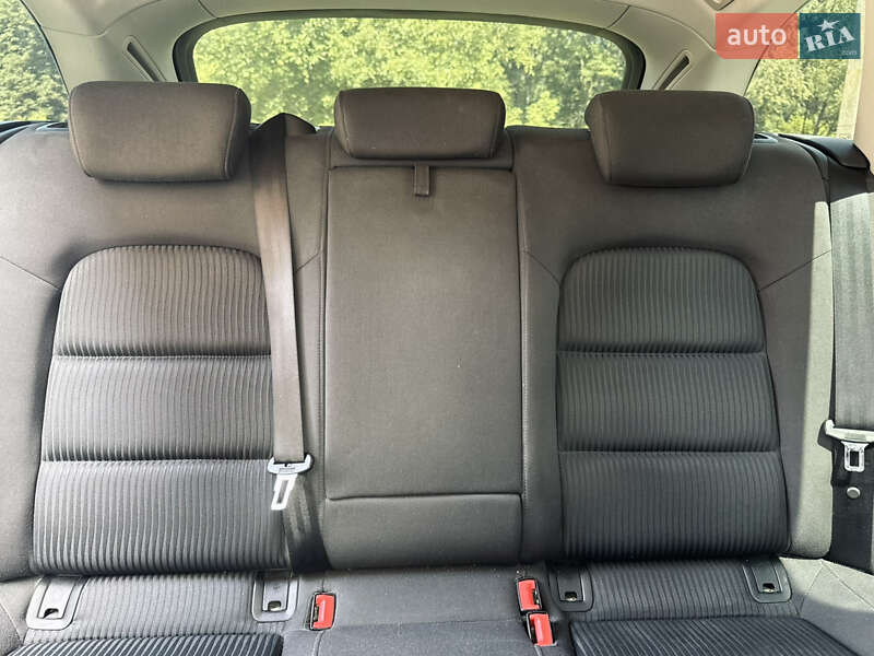 Универсал Audi A4 2011 в Бурштыне