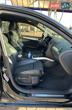 Седан Audi A4 2012 в 