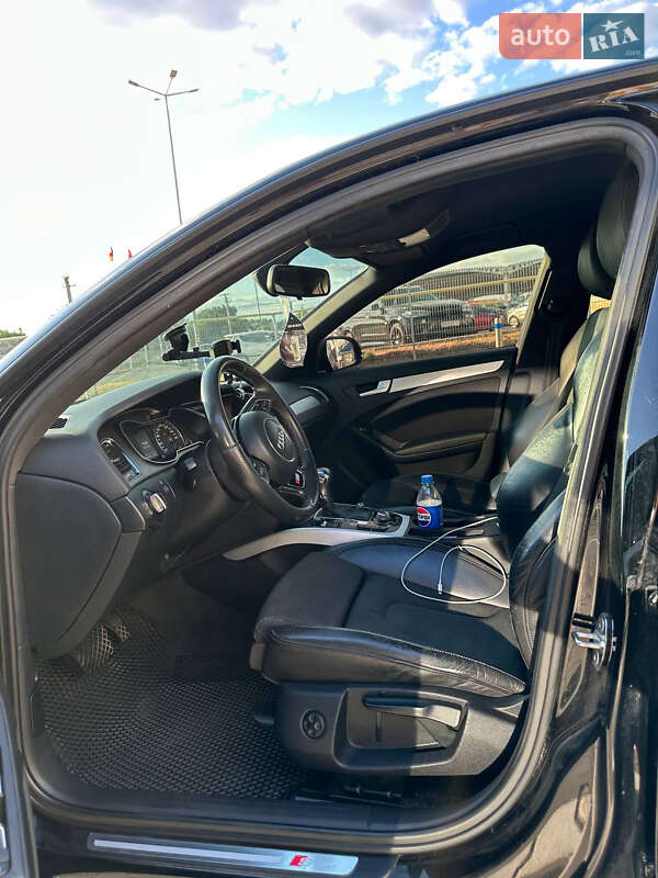 Седан Audi A4 2012 в Одессе