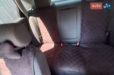Седан Audi A4 2001 в 