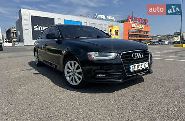 Седан Audi A4 2012 в Черновцах