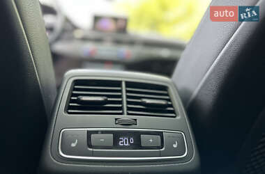 Седан Audi A4 2018 в 