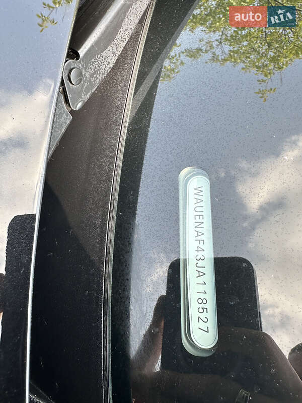 Седан Audi A4 2018 в Шептицькому