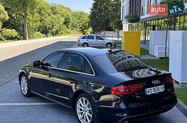 Седан Audi A4 2014 в 
