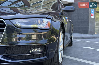 Седан Audi A4 2014 в 