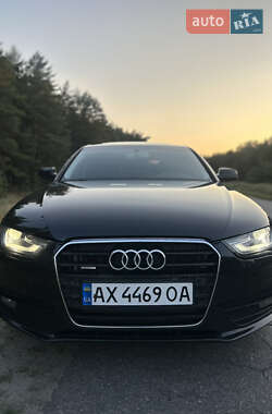 Седан Audi A4 2012 в 
