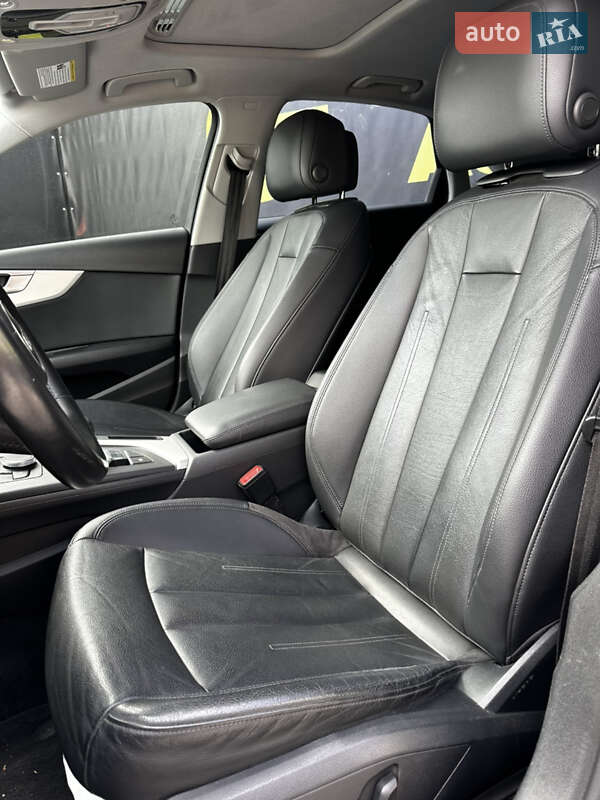 Седан Audi A4 2016 в Львове
