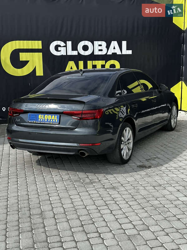 Седан Audi A4 2016 в Львове