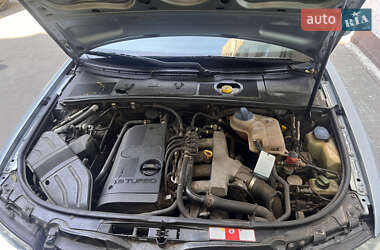 Седан Audi A4 2003 в 