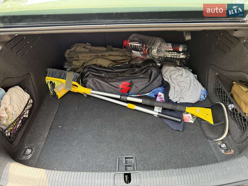 Седан Audi A4 2023 в Києві фото 15 Седан Audi A4 2023 в Києві