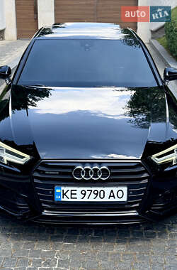 Седан Audi A4 2017 в Днепре