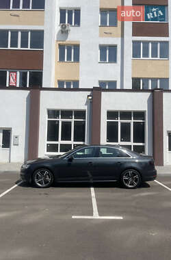 Седан Audi A4 2017 в 