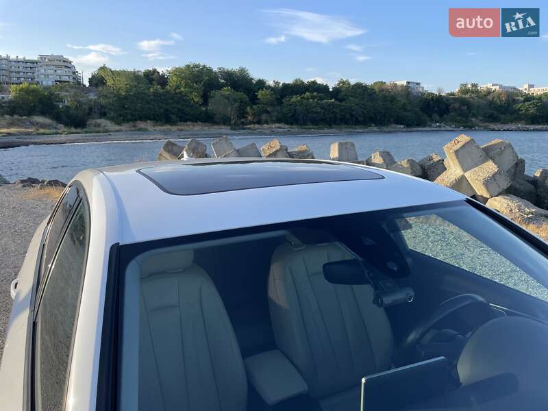 Седан Audi A4 2016 в Кременчуге