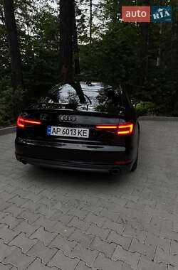 Седан Audi A4 2018 в 