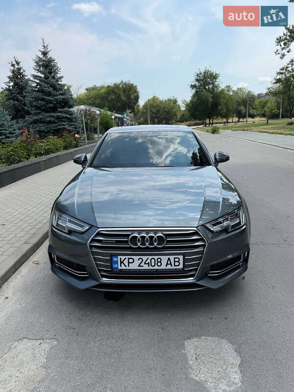 Седан Audi A4 2016 в Запоріжжі
