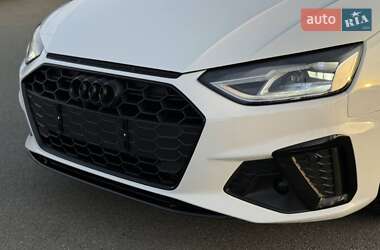Седан Audi A4 2019 в 