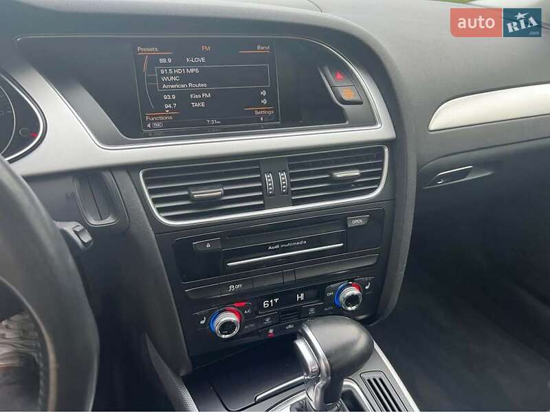 Седан Audi A4 2015 в Киеве