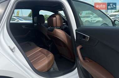Седан Audi A4 2019 в 