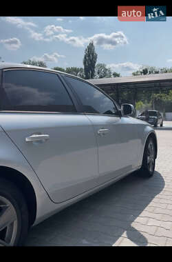 Седан Audi A4 2009 в 