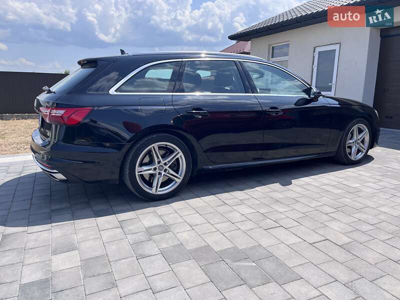 Универсал Audi A4 2019 в Ивано-Франковске
