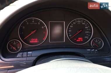 Седан Audi A4 2001 в 