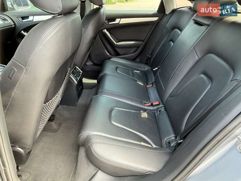 Седан Audi A4 2015 в Києві
