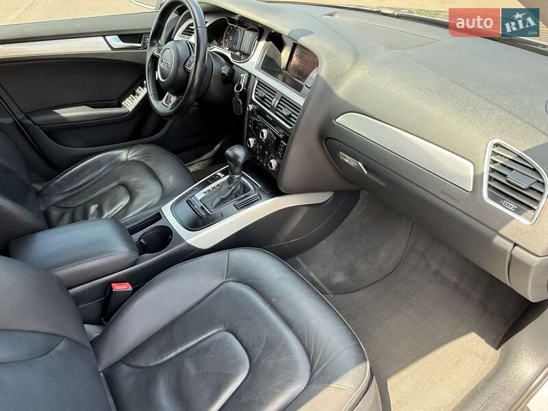 Седан Audi A4 2015 в Києві