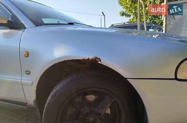 Седан Audi A4 1997 в 