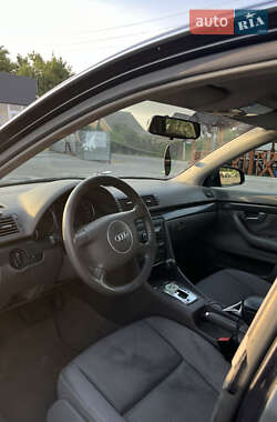 Седан Audi A4 2000 в 