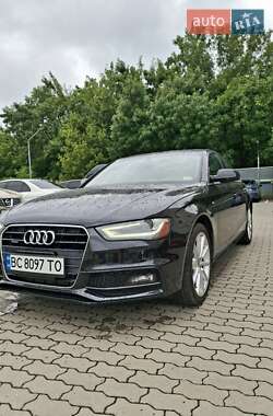 Седан Audi A4 2014 в Львові