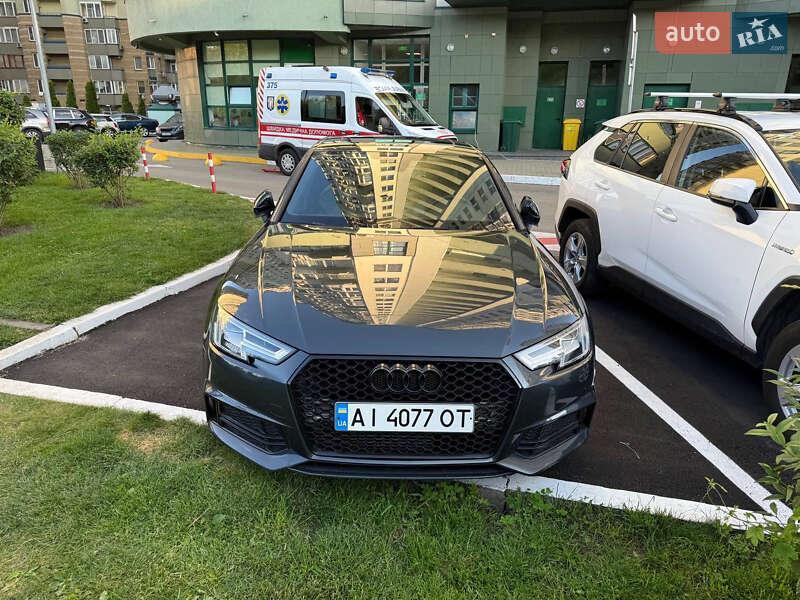 Седан Audi A4 2018 в Києві