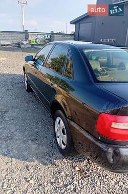 Седан Audi A4 1997 в 