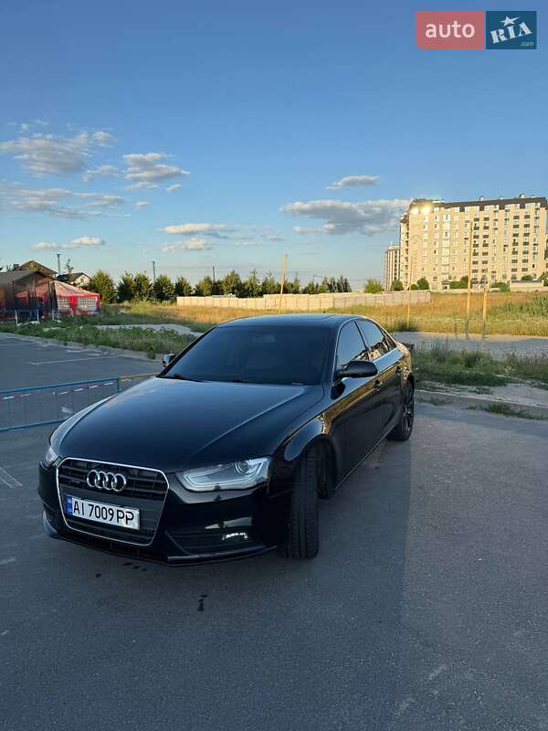 Седан Audi A4 2013 в Софиевской Борщаговке