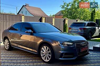 Седан Audi A4 2018 в Виннице