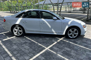 Седан Audi A4 2015 в 