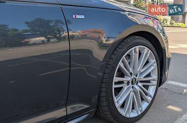 Седан Audi A4 2018 в 