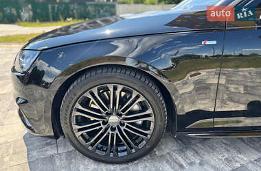 Седан Audi A4 2017 в 