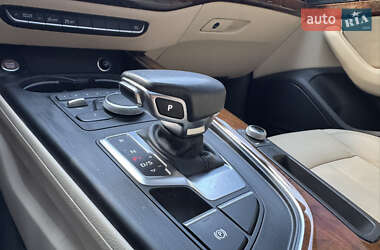 Седан Audi A4 2016 в 