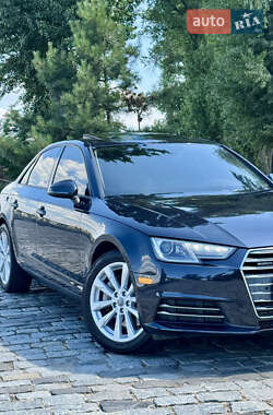 Седан Audi A4 2016 в 