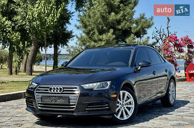 Седан Audi A4 2016 в 
