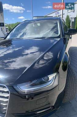 Универсал Audi A4 2012 в 