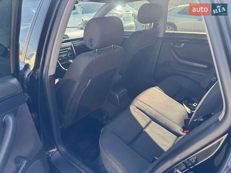 Седан Audi A4 2002 в Софіївській Борщагівці